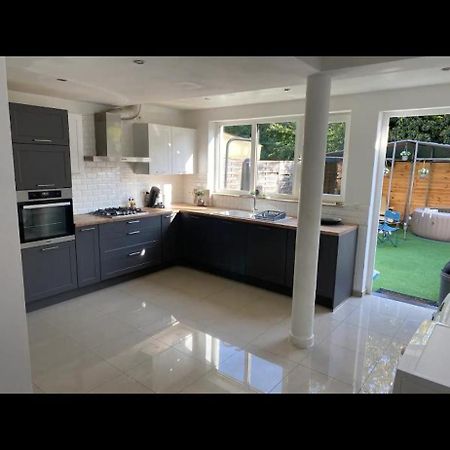 Appartement Spacieux Avec Terrasse Et Garage Prive ブリュッセル エクステリア 写真