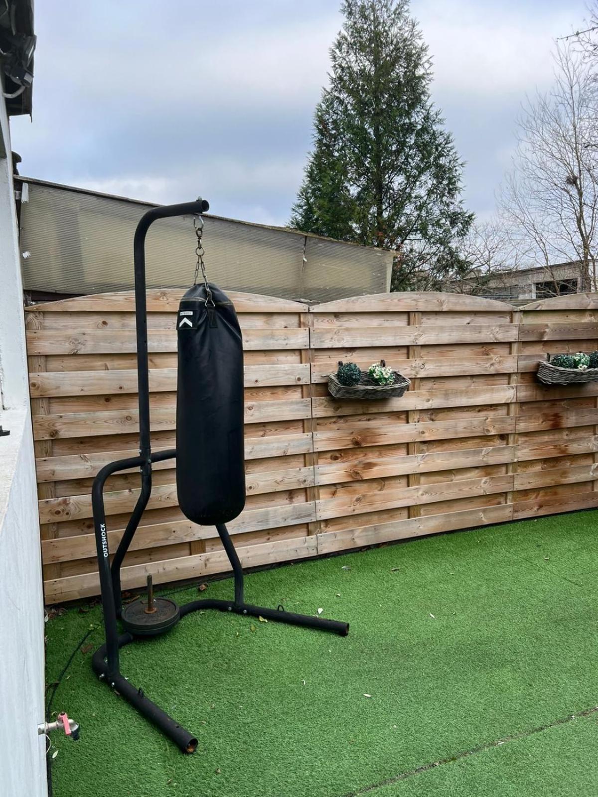 Appartement Spacieux Avec Terrasse Et Garage Prive ブリュッセル エクステリア 写真